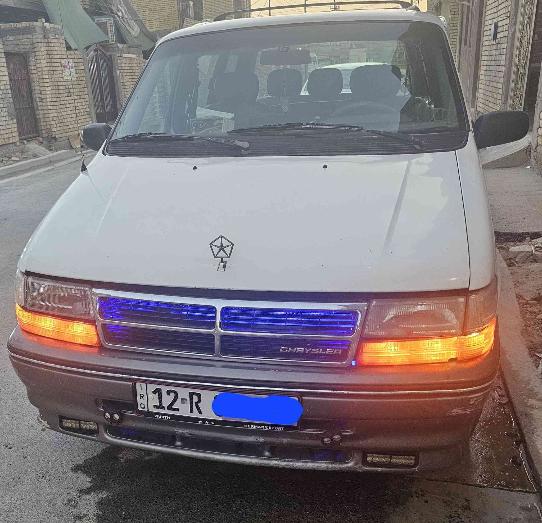 دوج موديل 1993 رقم انكليزي نينوى 
كير محرك بلادي  كهربائيات كله شغال 
تبريد شغال السعر  47 ورقه وبيها مجال 
مكان سيارة  بغداد  الاتصال 
*********** 
التحويل ثاني يوم
