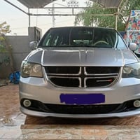 للبيع🔴 دوج كرفان 2017 SXT للبيع  سبعه + كشن اضافي يعني 8  تخم تايرات ج...