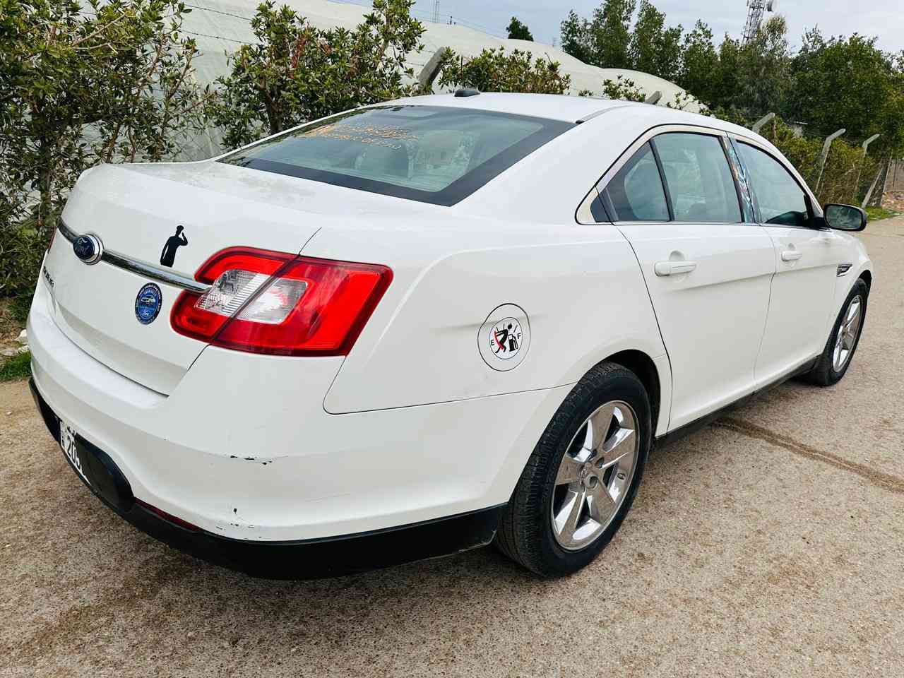 السَلٱمٌ عـَلـْيگمّ
فورد تورس 2011

للبيع او مراوس 

السونار بالمنشور 

السعر 105

محرك 6 سلندر  

حجم محرك 3500

لايتات زنون 

 تحكم استيرن

 تبريد ثلج قطعتين منضومه تبريد كله جديد 

كير محرك جديد 

تخم تايرات جديد

‏كهربائيات كله شغال 

شرط سياره جاهزه

سياره مابي نواقص 

بدون مصرف 

صبغ دعاميه فقط

رقم بغداد دولي بسمي

هزه جديده

العنوان بغداد الحسينية 

***********
