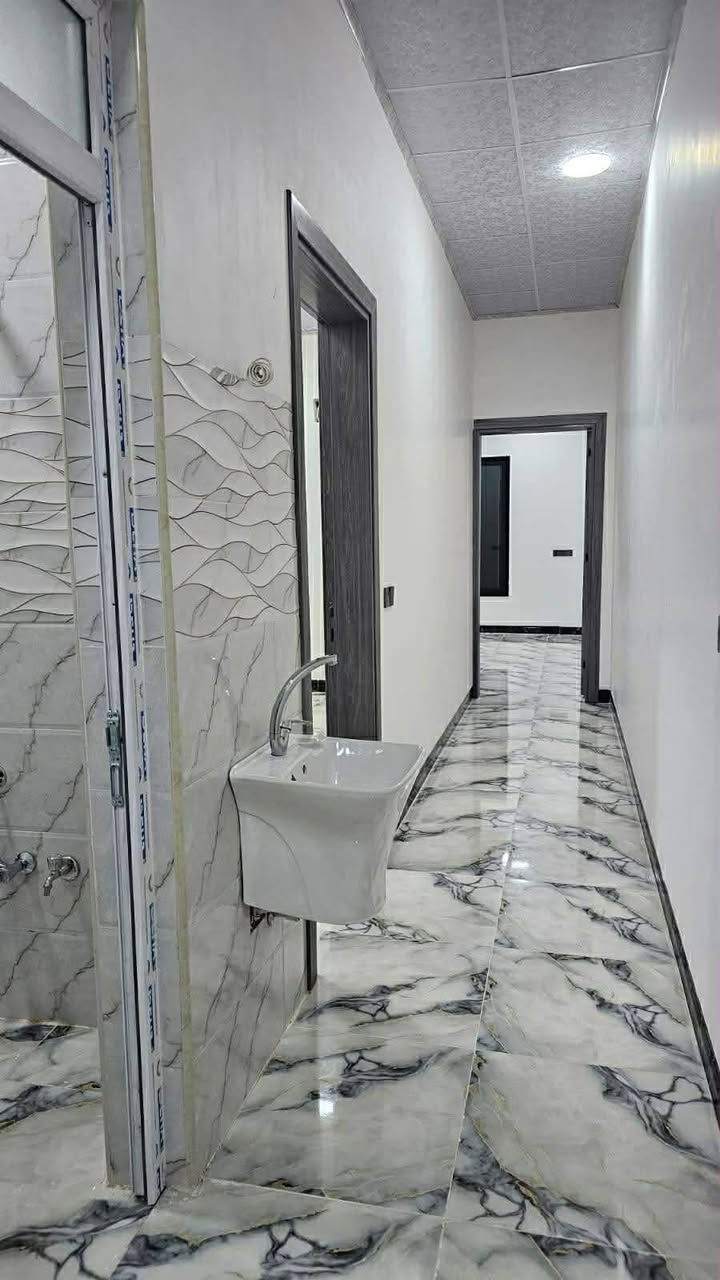 بيع مستعجل دار للبيع التعليم العالي جمعية غرفة تجارة  قرب مجمع النور المساحه ١٤٠ متر  ٥ غرف نوم 
 السعر 128 وبي مجال للاستفسار الاتصال على الرقم التالي 📞 ***********
📞 ***********
