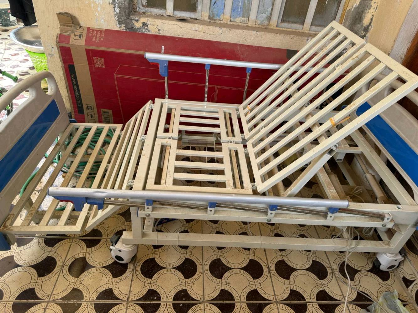 سرير طبي كهربائي ٧ حركات كله شغال جديد استخدام شهر