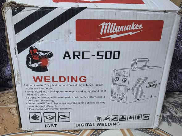 السلام عليكم
مكينة لحيم الكترونيه حجم صغير مستخدم قليل شرط لحيم وهرش كامل ملحقات قناع وواير بارد متر وواير حار 4امتار وكارتون كامله مكمله سعرها 50الف +نطارات الكترونه اصليه بدون بطاريات تشتغل على شراره الحيم سهرها 15 مكاني بصره الابله ***********
