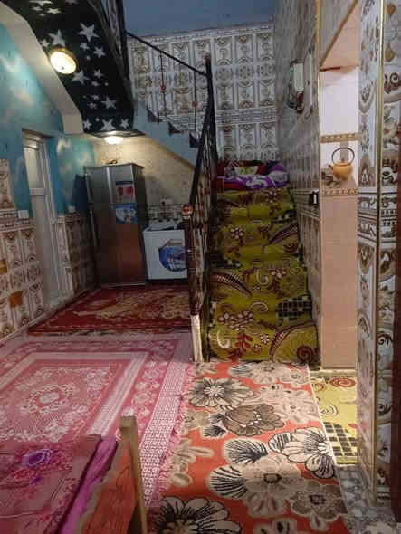 سلام
عليكم  عندي بيت بهرز حي الشرطه مساحه 100مربع وسند طابو زراعي قرار 25 
بناء حديث طابق واحد ركن على شارع 30 متر السعر 50
مليون من الرقم ***********
