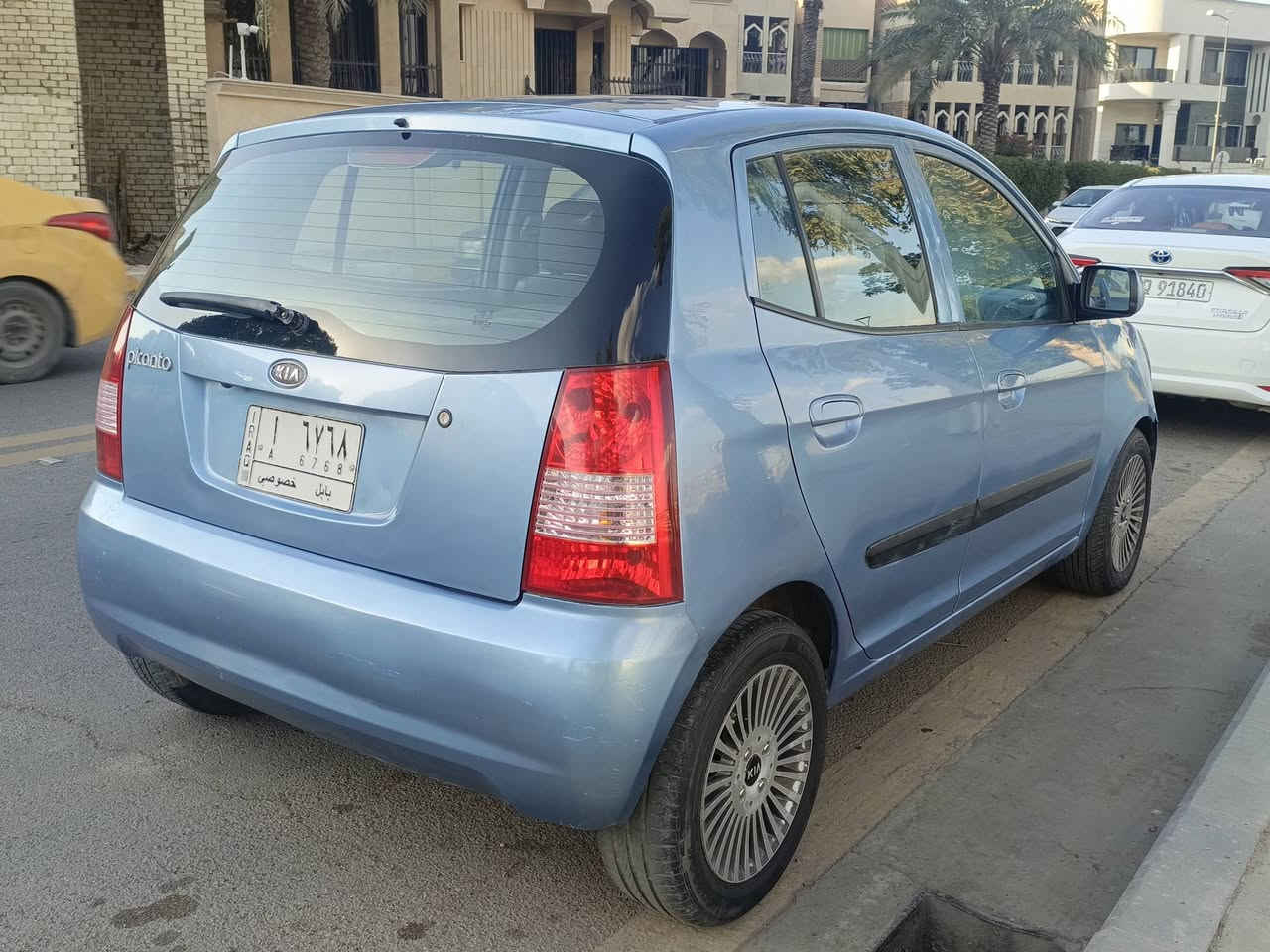 السلام عليكم بيكانتو2008
محرك ٤سلندركيراوتو
سيارة كلش حلوة 
جاهزة من كلشي 
تبريد ثلج تدفئة تخم تاير جديد
صبغ عام اثر شخوط للجماليه بدون دواخل
مكان السياره بغداد الكاظمية 
السعر 58 وبيها مجال قليل
‏‪***********‬‏
‏‪***********‬‏
