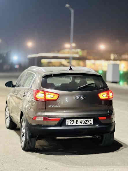 السلام عليكم 
بيع مستعجل

سبورتج 2015 خليجي لون قهوائي رقم اربيل تحويل مباشر

السعر 134 وبيه مجال موديل 15

مكاني بغداد *********** خاص مغلق

مواصفات السيارة
 مكينة 2000 دوش مكفولة
 تحكمات استيرن جهتين
كامرة خلفية
قطعتين تبريد
حساسات خلفي
3 وظعيات للقيادة
اشاير بلمري
نظام ايكو تقليل الوقود + سبورت  

السيارة بيها صبغ جاملغ وبنيد وباب كلير بدون دواخل
