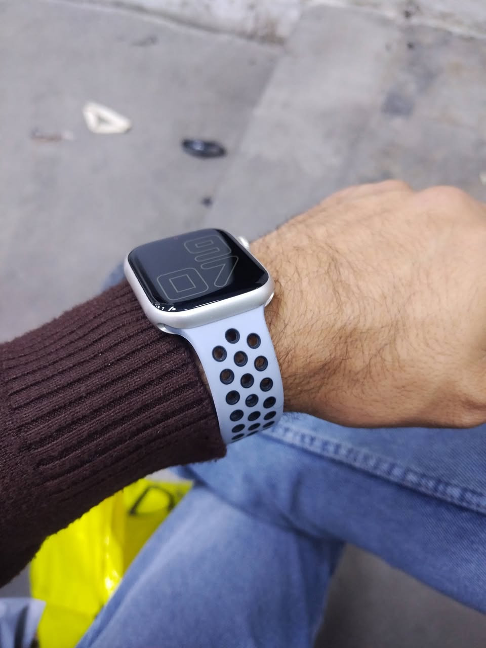 ساعةللبيع ابل الجيل ٩ نضيفة جدا
مكفولة من كلشي بطارية ٩٩٪ 
سعر 300الف بية مجال
مكاني الانبار


**إذا كنت صاحب هذا الإعلان وتريد حذفه لأي سبب، رجاءا أرسل رسالة إلى الدعم الفني**