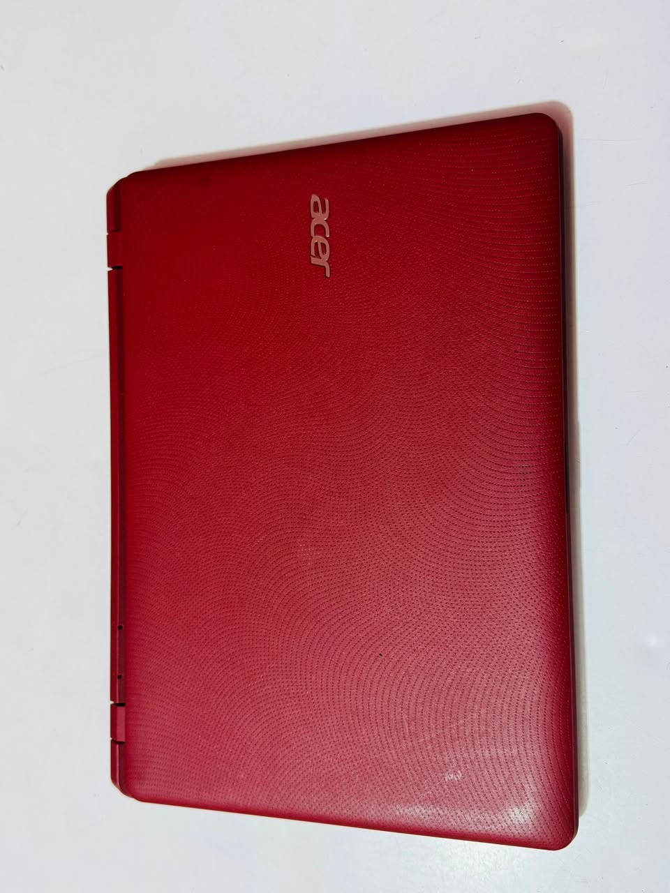 للبيع لابتوبacer 
وندوز 8.1
هارد 500HHD
رام 2 GB
مكاني هيت 
***********
