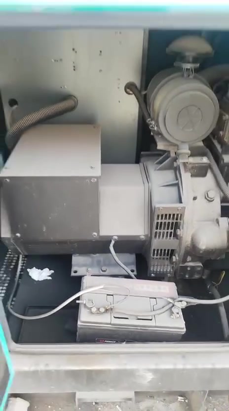 مولده 60kva ازوزه
السلام عليكم 
المولده كلش جديده ونظيفه مستخدمه قليله 
مكاني البصره 
المولده مكفوله من كلشي 

رايدها ب٤٥ ورقه 
للاستفسار الاتصال عبر الرقم ***********
