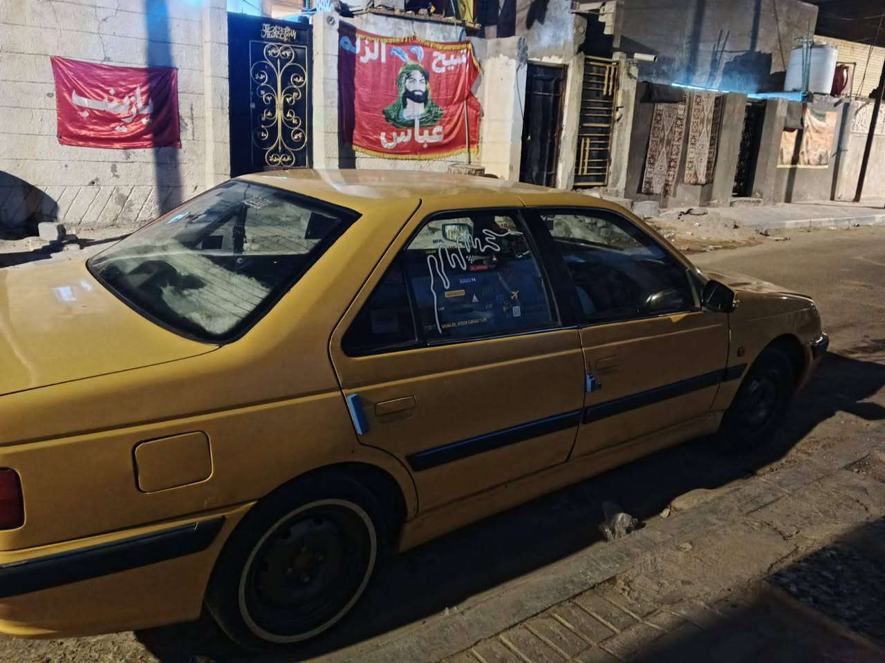 السلام عليكم بيجو بارص 15بصره مداور ثاني يوم مكينه كير حداده تخم تاير كله جدد السياره مصفره هيه وغرامات تأخذ صافي اذا اكو مراوس حسب القناعه السعر 34 رقم الهاتف *********** بي واتساب اتصل وتدلل
