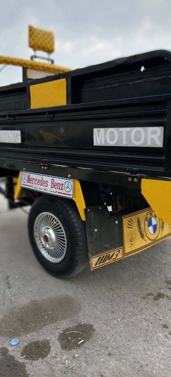 السلام عليكم ستوته للبيع اي  عيب ما بيه كهربائيات شغاله  ركبه شرط محرك شرط موديل2021 السعر مليون و 125 وبي مجال بسيط عنواني كركوك  اخوان عالخاص ما اجاوب .وهذا رقمي***********
