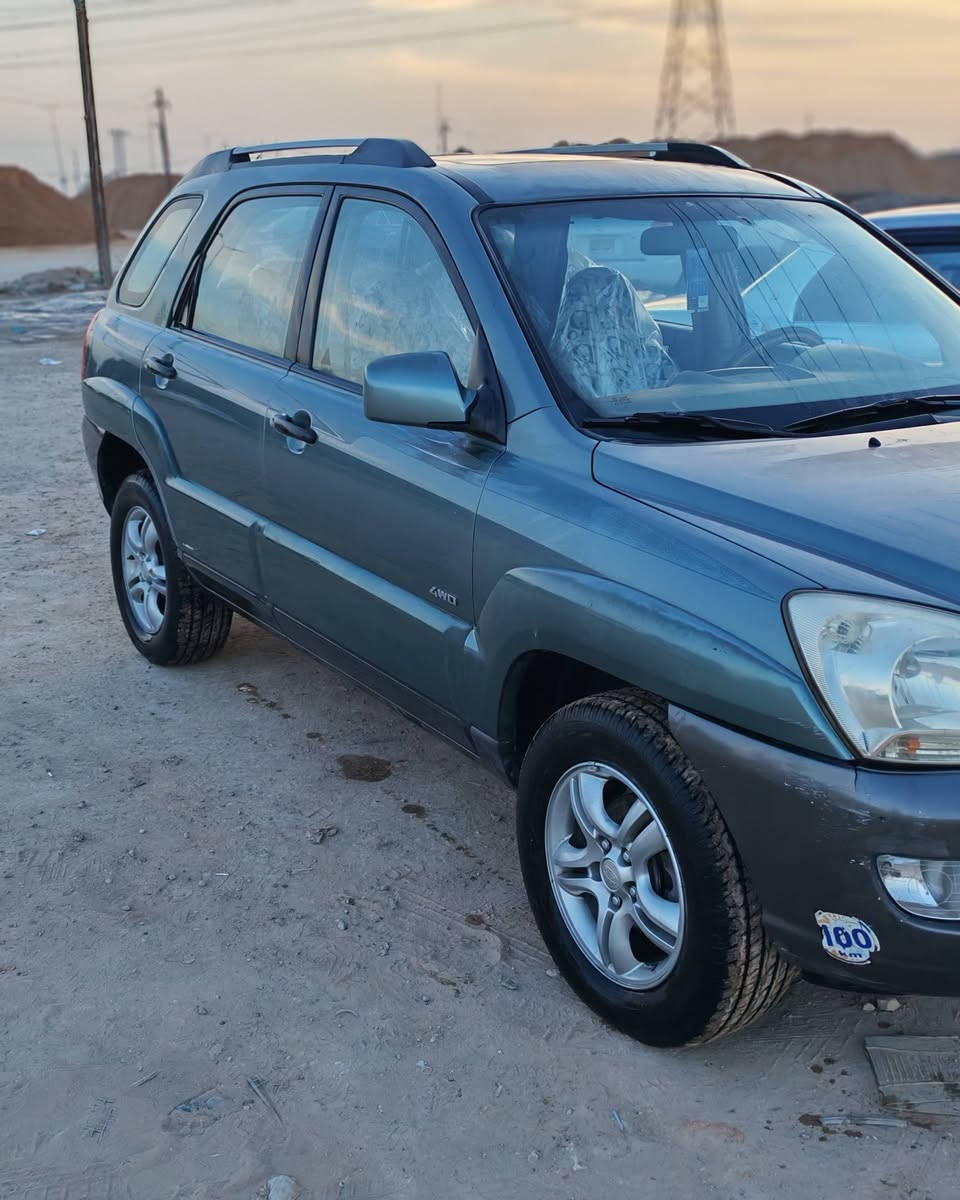 سلام عليكم سبورتج مديل 2008 المكان النجف 
 موصفات السيارة_
6سلندر

_ارقام جديدة

_سنويةمداور ثاني يوم

_تبريد_تدفئة _

سيارة مكفولةمن

_الضربة_والصبخ_والتبديل

العنوان النجف الاشرف _رقم الهاتف 
***********

السعر 105
