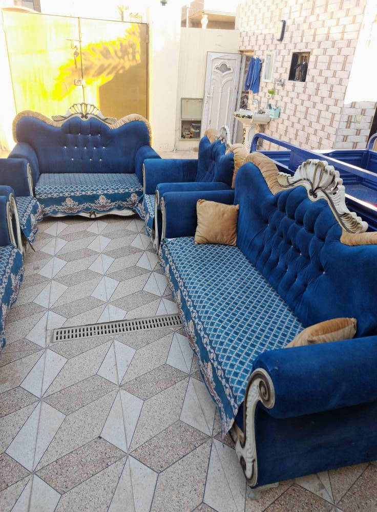 *********** تخم ملكي كامل خمس قطع عشر مقاعد السعر ٢٥٠ ديوانية ديوانية, القادسية
