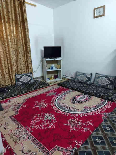 🌖بســــم الله الرحمن الرحيم 🌖
للــبيع بيـــت

في الفلوجة حي الخضراء ( جبيل ) 
المساحة : 260 م ( واقع الحال 280 م ) 
الواجهة : 14 م 
النزال : 20 م
الشارع : 11 م
طابق واحد 
مكون من ثلاث غرف نوم 
صالة 
استقبال 
مطبخ 
كراج 
حديقة 
نوع الملك : طابو صرف سند
بإسم شخص واحد
السعر: 140 مليون وبي مجال

‭0786 959 8192‬
