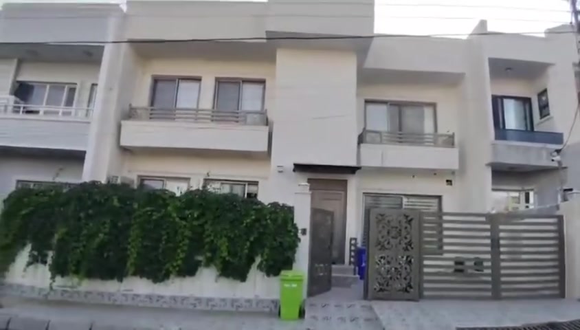 خـانی نافمالی بو فروتنا بـلەز جھ ماسیکا2
#العربیه دار موثث استعجال فوري للبیع

#مساحە 250متر
#واجهە شـرق ومقابل حدیقە
#عـــــدد 2طـابق 
#سعر مع موثث 17دفاتر و50ورقـە مجال
#نـــــــــــــــــــــرخ دگەل نافمالیێ 17دفتر و50ورقـە مجال

#الاتصال☏پـەیوەندی
***********
