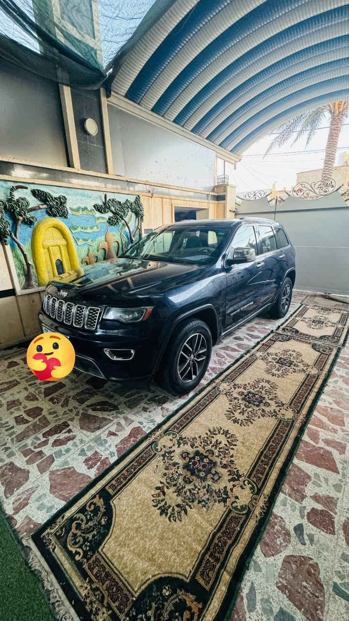 السلام عليكم 
جيب كراند شيروكي موديل 2018 سياره نضيفه جدن مال جناي فول مواصفات 
واحد علا واحد رقم كربلاء بسمي اني بيه بعد هواي موصفات سياره جديده بمعنه مكاني كربلاء 
السعر 215 
*********** 
***********
