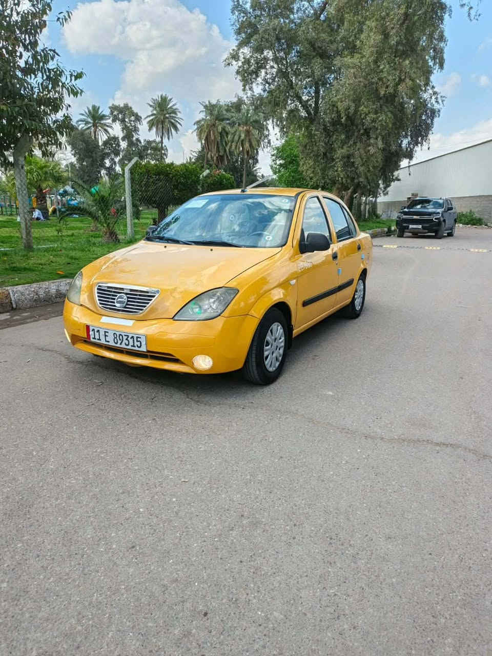 سلام عليكم  موديل 2013 تخم تايرات جدد غرفته جديده كير محرك صدر امامي خلفي كله جديد رقم بغداد دولي تحويل ثاني يوم 2030 سنويه تبريد ثلج منضومه لايتات عالي ناصي سياره بعد احله من صور تجي وشوف مكفوله من ضربه سياره خير من الله سعر ٣٨ وبيه مجال بسيط *********** رقم لاتصال مكاني بغداد رحمانيه جعيفر قرب نادي زوراء
