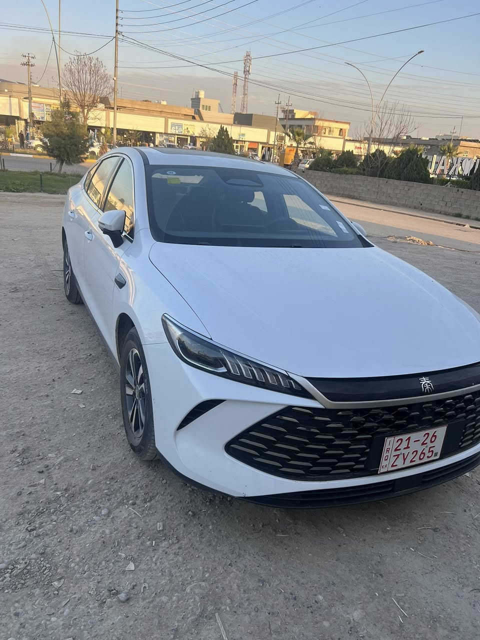 Byd Qin plus flagship
فوول فوول مواسفات 
٣٥٠٠ رۆیشتیە
کاتی مانگەك ماوە
سلایت
ئۆتۆپارك
١٢ کامیرا
رادار و تحدید سرعە
زۆر مواسفاتی تر
سعر ١٣٣ مجال
***********
***********
