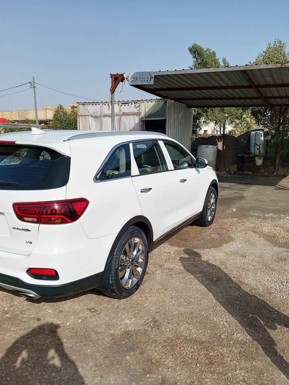 سلام عليكم
سورنتو. مديل 20 
محرك 6 V
فول مواصفات. عده البنرامه 
بصمه. 
بردات خلفيه 
حساس امامي وخلفي 
7 راكب 
تبريد 3 قطع 
ماشيه100الف كيلو متر 
كير ومكينه جدد بلا فتح 
جنطه ذكيه 
تخم تاير جديد بيها
رقم السياره بابل
سعر  280 وبيهه. مجال.  
مكان سياره بابل الشوملي
جديده سياره وبلعافيه ع ياخذهه 
الاستفسار ***********
