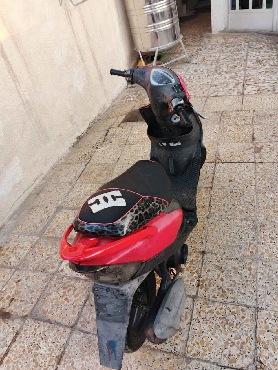 السلام عليكم ماكس عدله للبيع دراجه نضيفه ابلااديه مابيه اي نقص السعر خاص مكاني بغداد  البياع رقمي ***********🤞
