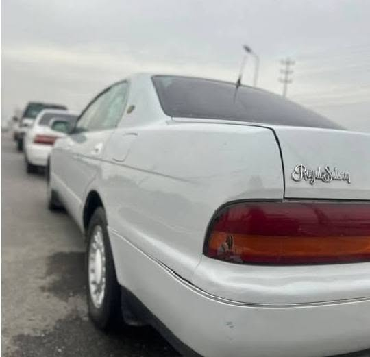 السلام عليكم سياره للبيع بطه متصل موديل 92 كير ومكينه نظاف تبريد ما يشتغل سياره مصبوغه جماليه بيهه ضربه بل مدكر الخلفي سنويه ل27 تنتهي لتواصل واتساب ***********
