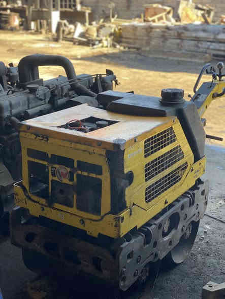 حادلا يدويه للبيع مال خارج كاملا 
عرض 70 سانتيم 
مكان الموصل 
الرقم بي واتساب ***********
