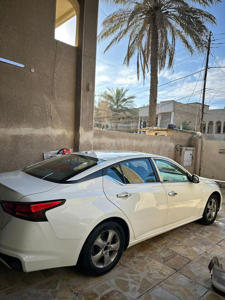 نيسان التما موديل 2020
موصفات  عاديه بصمه تشغيل عن بعد 
كراسي كهرباء 
وراد امريكي 
بيه 4 قطع صبغ 
حادثه مال امريكا فقط جاملغ 
عنوان بغداد 
***********
السعر 110 $
