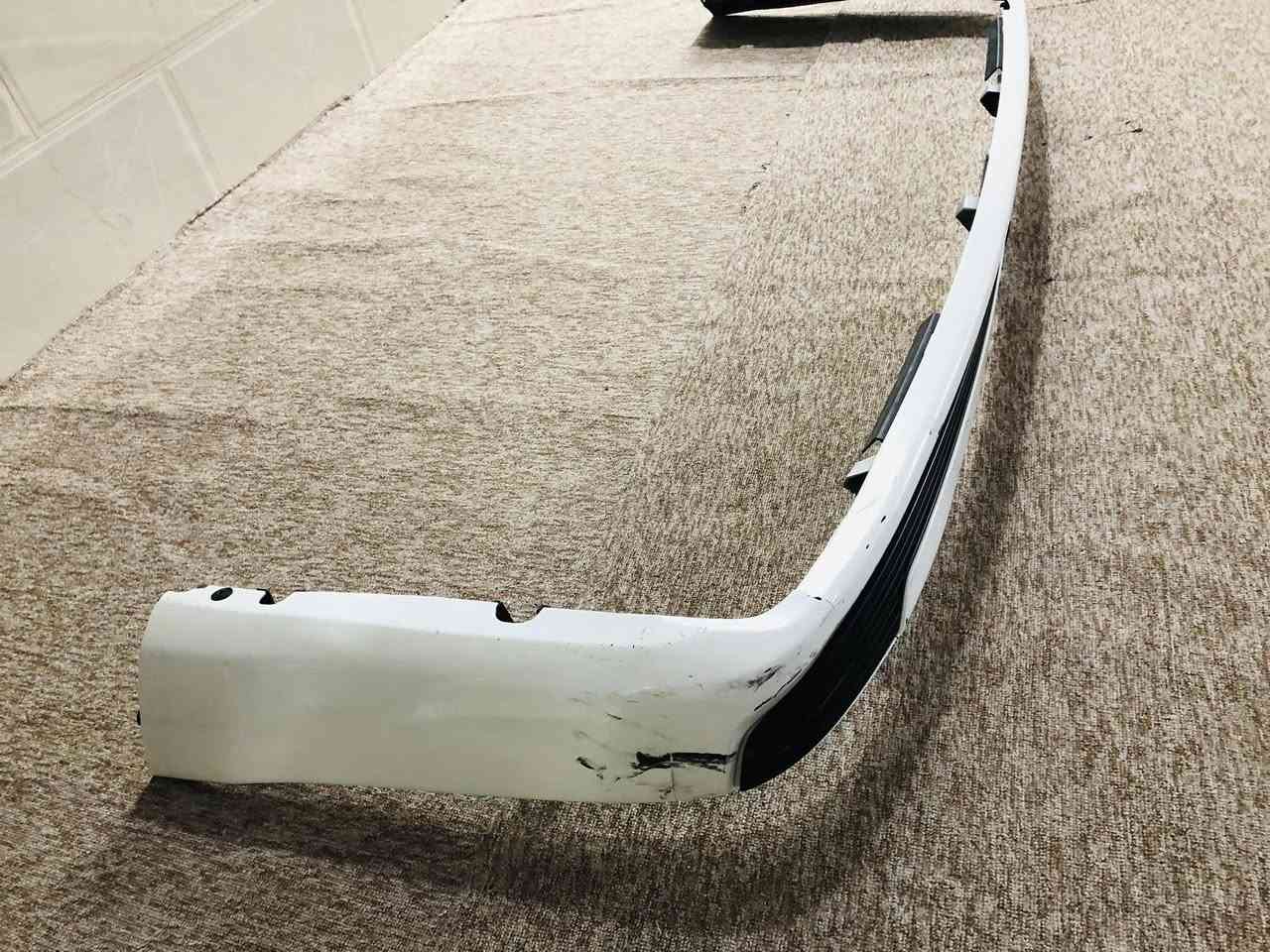 السلام عليكم لحية لاندكروز 2021 أصلية للبيع مكاني بغداد السعر خاص ***********
