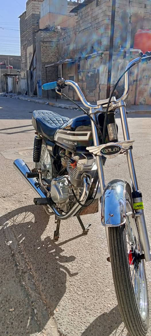 سلام عليكم دراجه مامه شلامجه تعمير كلشي بيه جديد دراجه مكفوله من الطول للطول مكينه مامبدل بيه برقي دراجه اوراق وماشين بيع بل مروريه يعني ماتكلفك اتلثميه ويطلع الرقم السعر 1000ما متواجد عل فيس اتصل عل رقم  (***********)
