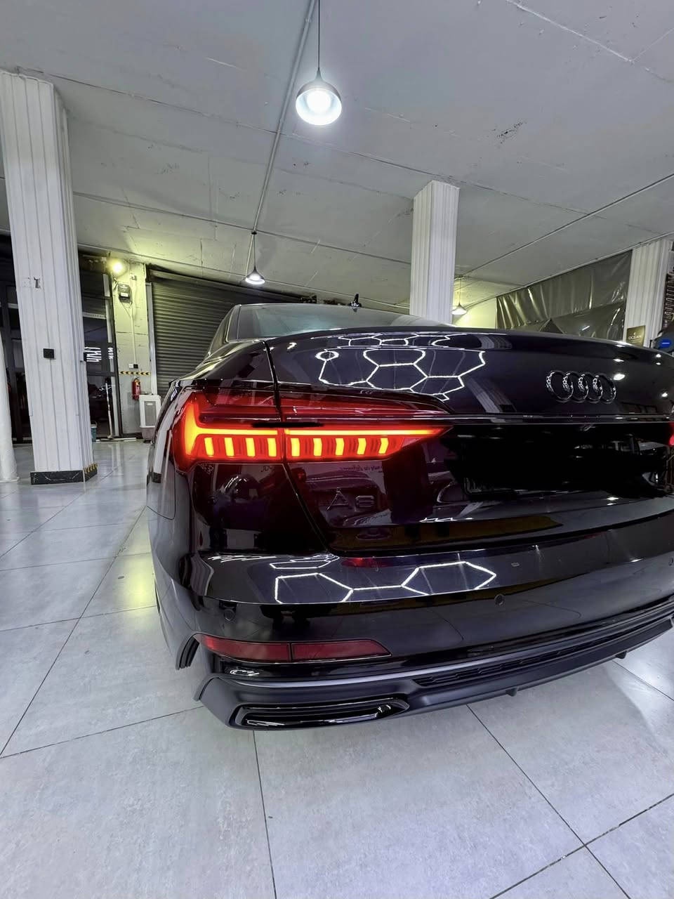 اودي A6-2022

6 سلندر توين توربو  صاروخ 🚀 

ماشي 20  الف ميل جديد لوك

داتاشو 

ابواب شفط

رادار 360 درجة 

كاميرا 360  درجة

حساسات 360 درجة

انارة داخلية اكثر من 40 لون

كشنات تدفئة وتبريد 

بردات خلفية وجانبية 

تبريد قطعتين 

زراكات 

لايت ماتريكس

بانوراما 

انارة ترحيب

S لاين بالدواسات 

مواصفات كثيرة جداً حالياً ما اتذكر 

الضرر بونيد واشوية جامرلغ صبغ

ايرباك استيرن وبردة طاك راجع بلادي 

السيارة جديدة جداً 

الموقع كركوك

السعر 325. ورقة

للاستفسار ***********
