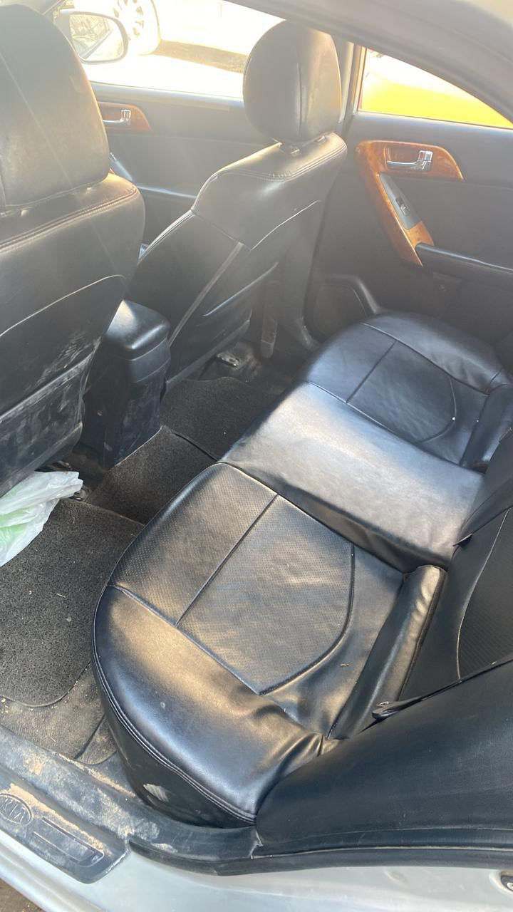 سلام وعليكم كيا فورتي 
مديل 2013
محرك 1600 
رقم ديالى انكيزي 
السعر 92 ورقه
صور السونار موجود بل منشور
اخوان اني مكلف بل نشر رقم صاحب السيارة اتصل عنوان بغداد زعفرانيه او كرادة
***********
