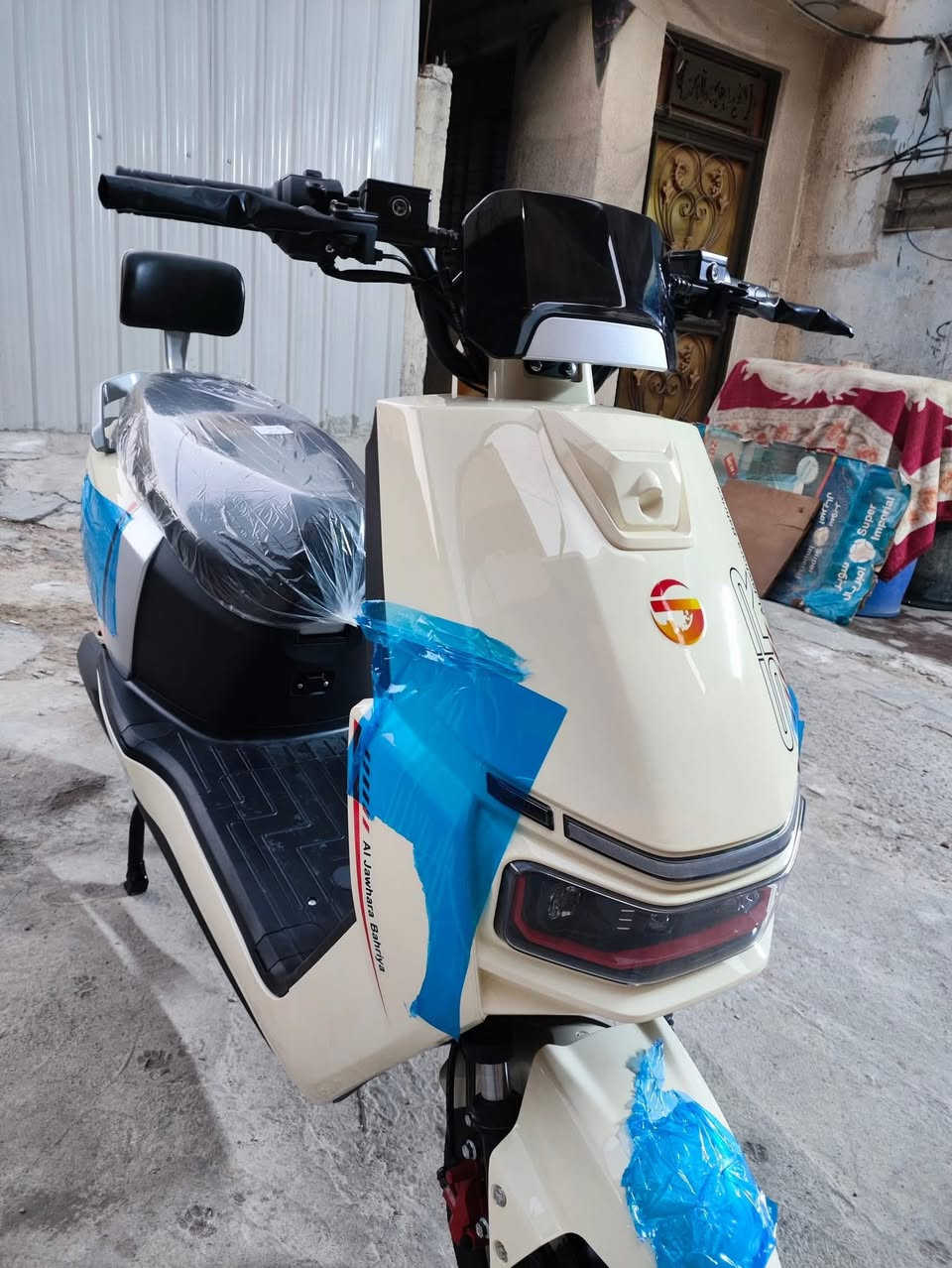 سلام عليكم للبيع بعدها جديده صار 5 اشهر من منزلها *********** 6 بطاريات
