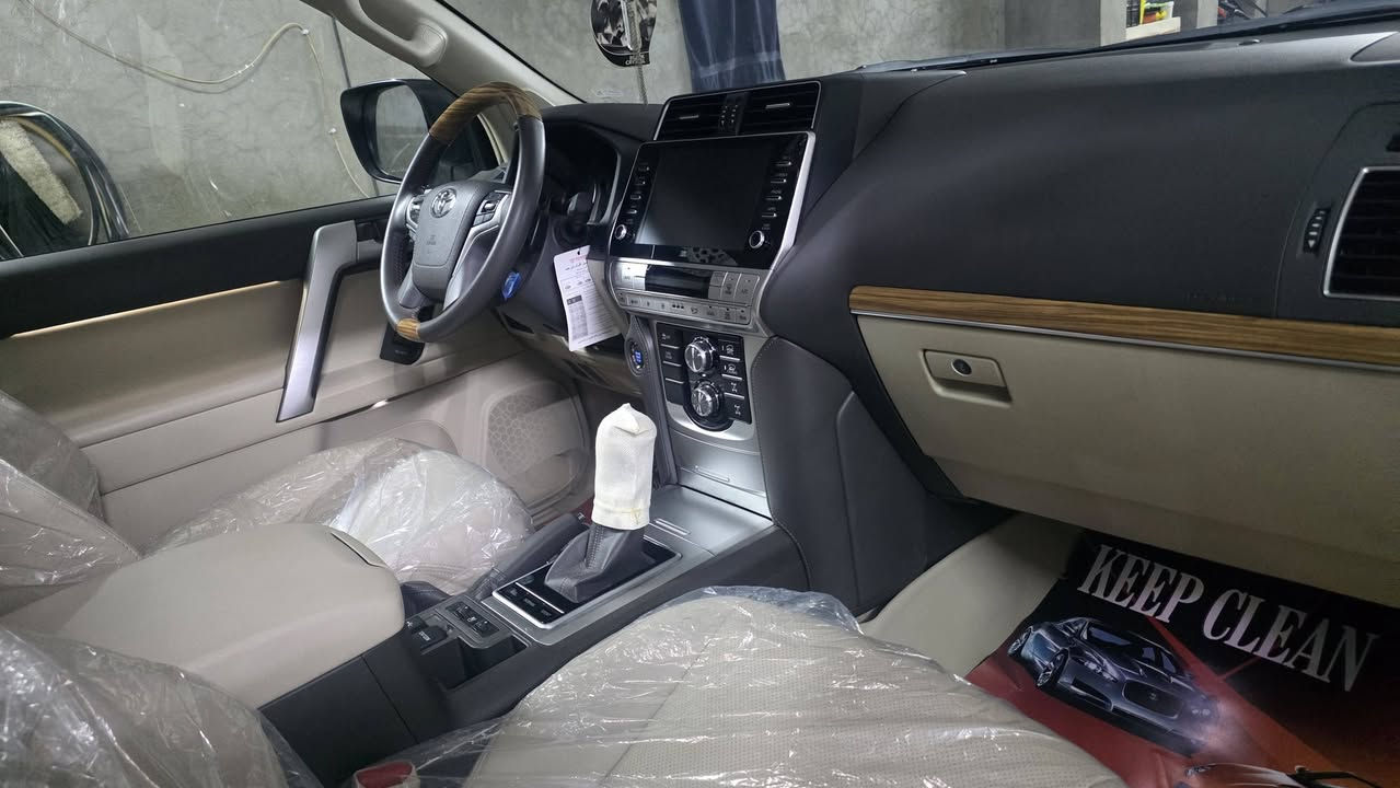 السلام عليكم ورحمة الله وبركاته...الي يدور جديد وفول الفول باب الأول استلام شركه على ايدي رقم سليمانيه ماشيه 15 الف يعني زيرووووو السعر اتصل ودللل  ***********.......السياره مديل2023
