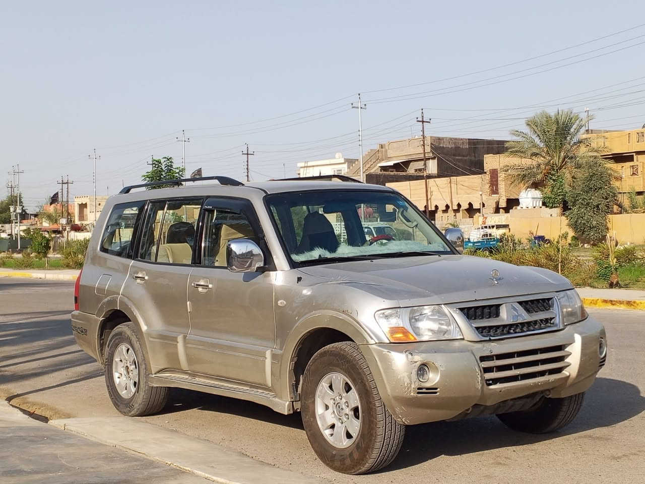 باجيرو 2006 اصفر ذهبي جاهزة خير من الله تبديل باب خلفي بلادي فقط بدون صبغ بيع او مراوس الاتصال *********** تحويل ثاني يوم رقمها ديالى
