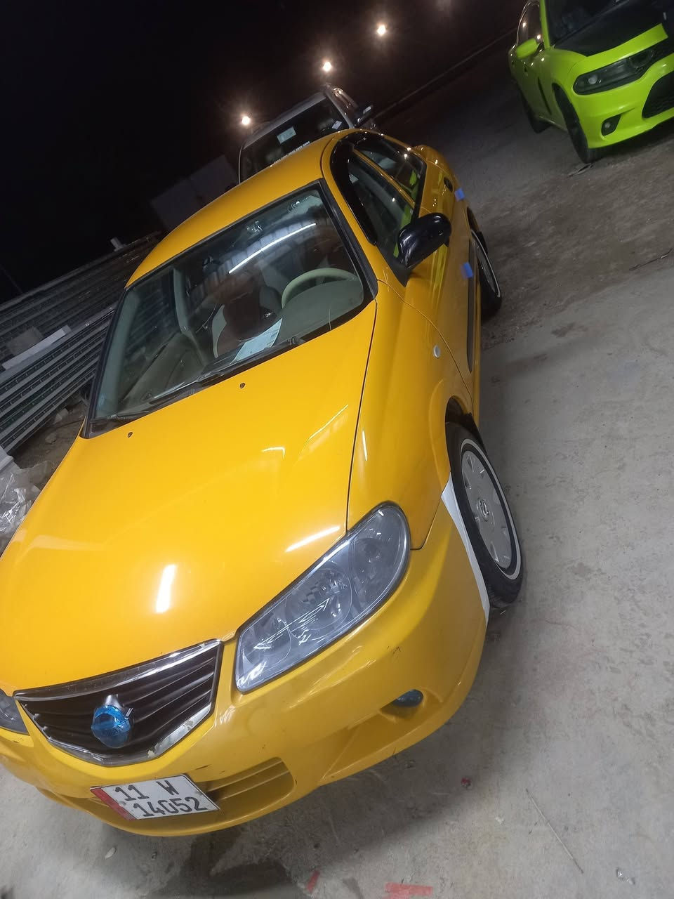 السلام عليكم
نيسان سني ٢٠١١ الشركه العامه 

بيه جاملغ خلفي وبنيد كلير فقط شرط سونار 

السياره جاهزه عل اخير 

دوشمه داخل جديد تخم تاير جديد 

مكاني بغداد التاجي 

مكلف بل نشر 

رقم صاحبها 
السعر ١٠٠ وبيها مجال
***********
