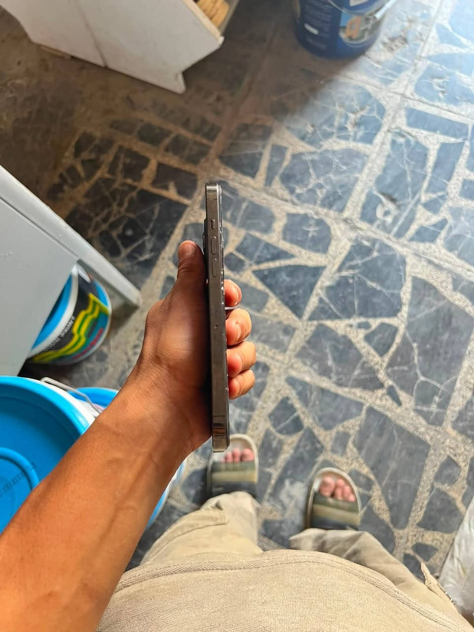 ايفون 12 بروماكس 256
مبدل بطاريه اصليه
مبدل شاشه اصليه ولزكه اصليه وكع من ايدي ومشلعت اللزكه لان اصليه
الكامره تحركت عندي وكع تشتغل وتطفه
الجهاز نضيف نضيف
على ايدي اني مصلحه
٢٧٠ الف وبي مجال متوازي عالبيع
***********
