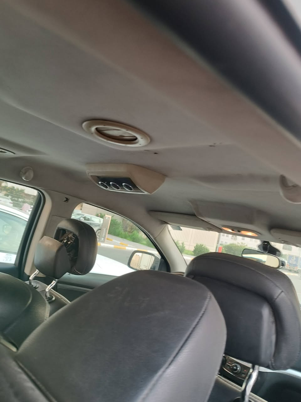 عندي دوج جورني 2012 لون اسود للبيع السياره sxt بيه صبغ مكانات فقط رش مال جراد قماره و بنيد و بنيد رقم بغداد الجديد باسمي بيع او مراوس حسب القناعه سبعه راكب سعر 120 مكاني بغداد
***********
 ***********
