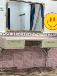 ميز ألمنيوم • مرايه