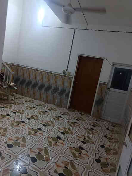 المساحة 100 متر 

غرفة نوم وصالة ومطبخ واستقبال  

                       السعر 28 

العنوان المعارة طريق العويسات شارع البزل قرب حسينية الأمام الحسن ع

للستفسار مراسلة الصفحة أو الاتصال على الرقم 

***********

 مكتب أبو احمد السلطاني للعقار
