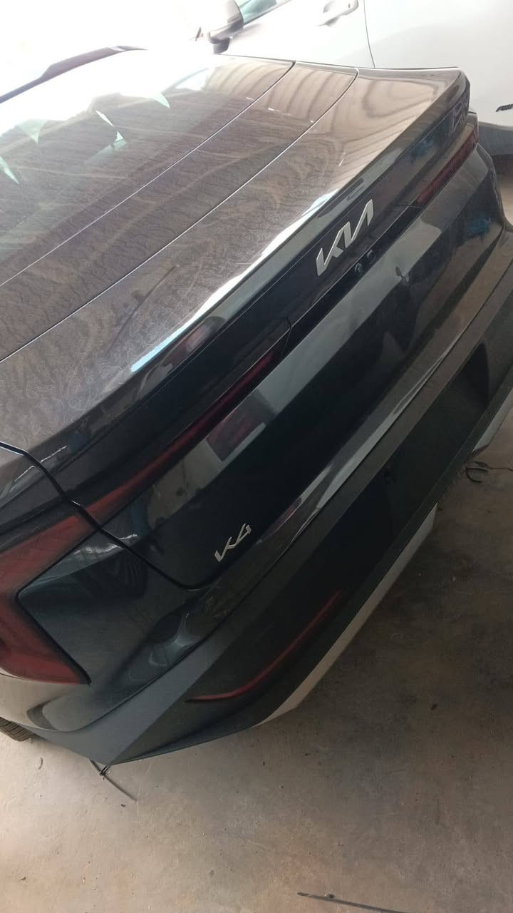 السلام عليكم كيا K4 موديل 25 فول الفول عده فتحه مواصفات EX حادثه موضح بالصور سياره شبه كلين سياره حاليا بعمان الحره تباع على وضعه السعر 105 وبيه مجال بسيط وبلامكان ادخال سياره على كتاب شهداء الاتصال على الرقم ***********
