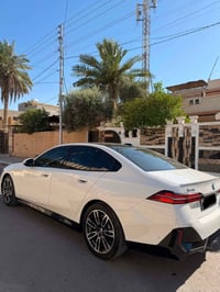 BMW 520i وكالة العروش فخامة ألمانية بتصميم جديد كلياً وان من وكالة الع...