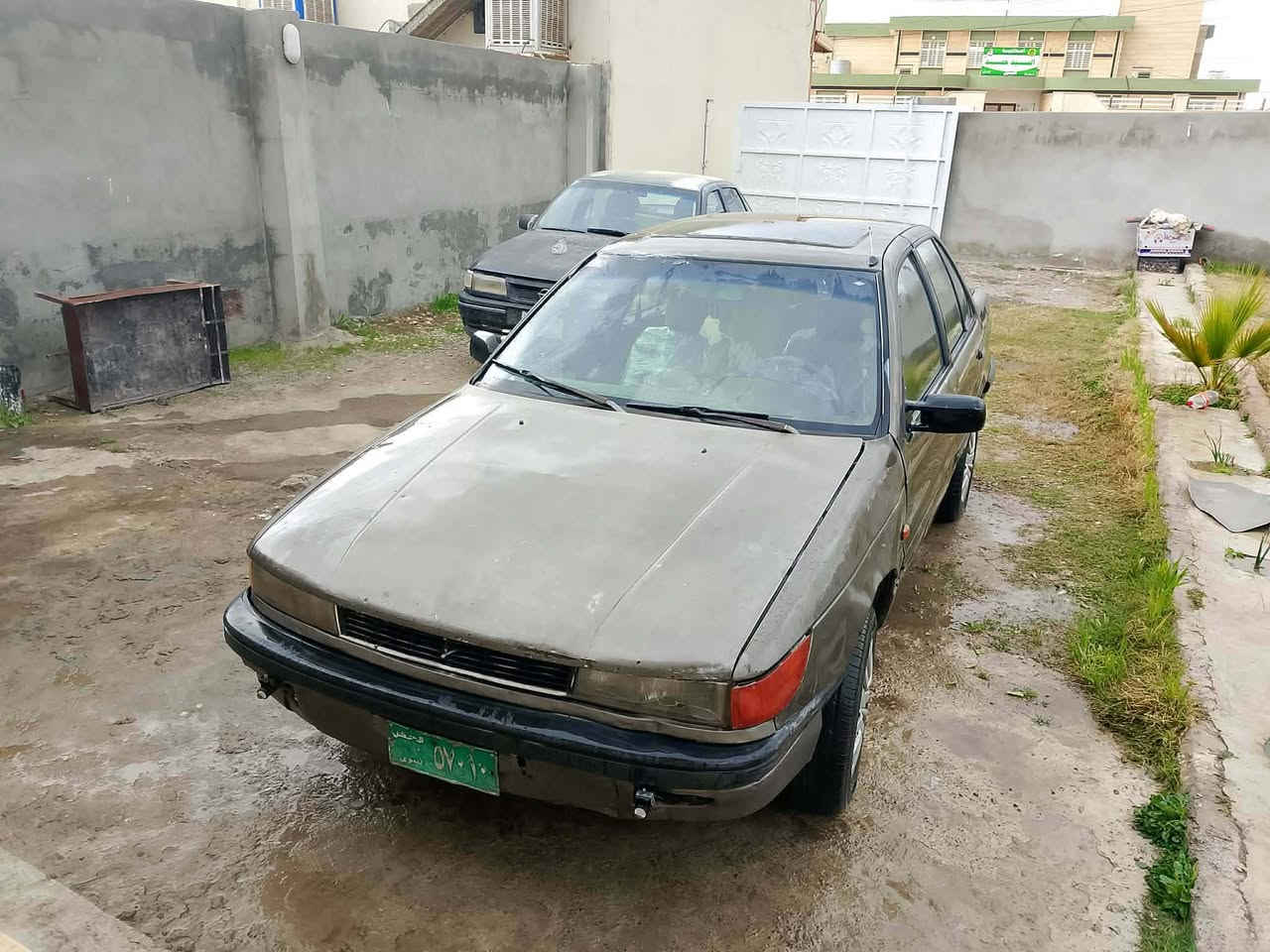 السلام عليكم سياره للبيع مستبوشي لانسره موديل ٩١ سياره جاهزه امجهزه كامله شغل وطلع كير محرك شرط اترايها وين مايعجبك شرط ١٦٠ شرط التحويل تحويل فقط سياره لاخياس السعر ١٦ او بيها مجال حك جيتك ***********
