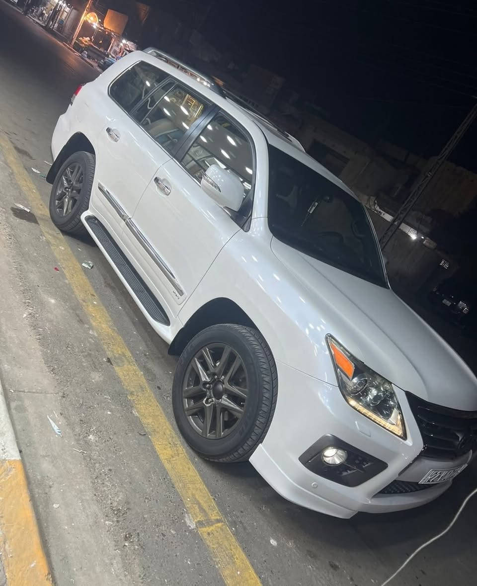 سلام عليكم
سياره لكزز للبيع مديل 2015 بريميه اصل 

سياره كفاله عامه من الدعاميه لدعاميه مكفوله من الشخط والرصعه والرمل حته الدعاميات سياره خير من الله ناعمه حداديه لك مكينه لك سياره فول مواصفات للاخير دواخل قدميدل رقم اربيل بسمي تريد تحويل تريد وكاله هزه جديده وكامله مكمله السياره ما عوزهه اي شي ربع ما تصرف عليهه سياره ترايهه مال زيرو شرط 

هـ***********
