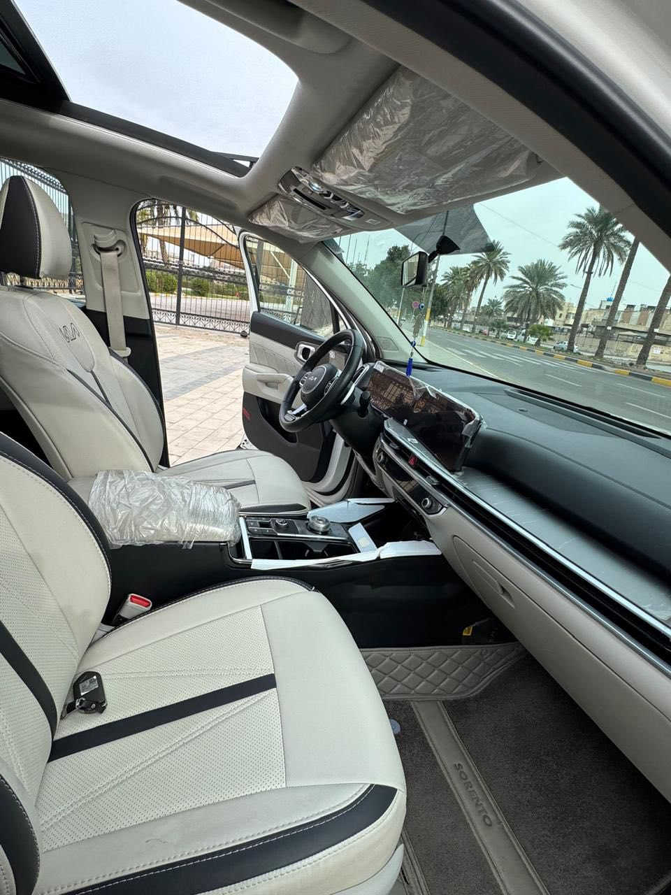 سورنتو 2024 رقم بغداد
ضمان شركة الدوليه 
خليجي 6 سلندر  7 راكب
السياره ماشيه 12
بانوراما 
بصمه تشغيل + أبواب 
شاشه كبيره متصله
لايت زنون 
حساس امامي خلفي 
حساسات مطر 
كامره دواره 
3قطع تبريد 
GPS
ارضيه جلد 
جنطه كهرباء  
كير ماوس
دخول ذكي 
شفتات
شاحن لاسلكي 
سايد بريك بصمه 
اوتو هولد 
تحكمات استيرن 
بردات خلفيه بلاد 

السعر 318
للاستفسار ***********
