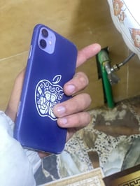 آيفون ١١ • ١٢٨ • بطارية ٧٥