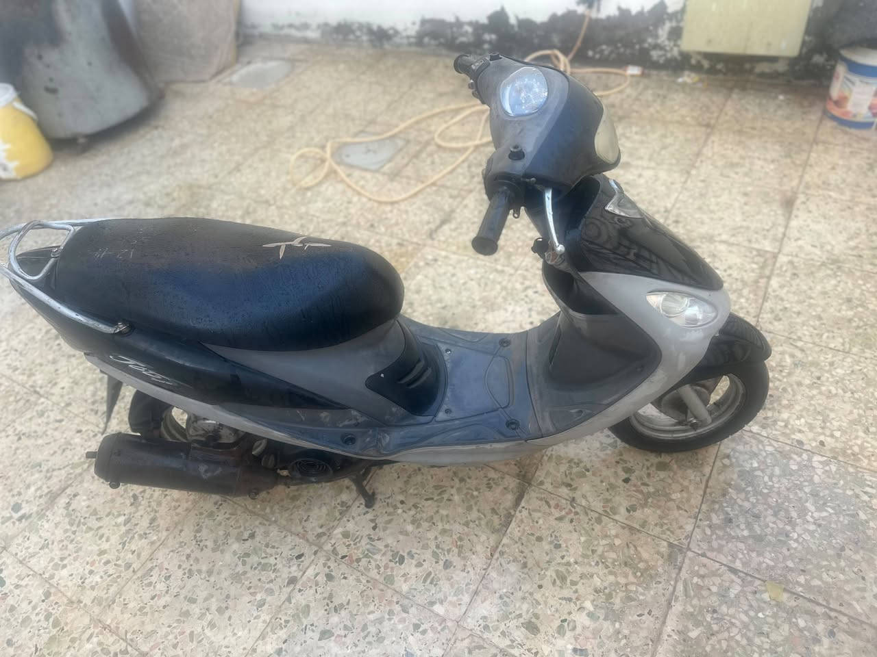 سلام عليكم ماكس نضيفه ما مفتوحه ب 750.وبيها. مجال بسيط مكلف بنشر هذا رقم صاحب ابو دراجه ***********
