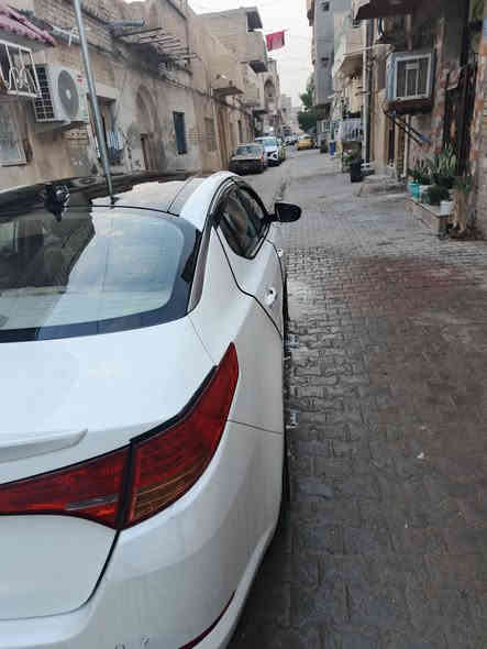 السلام عليكم البيع كيا اوبتيما موديل 2012 خليجي السياره مكفولة بدون حادث بس بيهه قطع صبغ أثر جراد رقم بغداد سنويه لغاية 2028 محرك 2400 دوش هزه جديده تحكم ستيرن تبريد قطعتين بانوراما بصمه مثبت سرعه مكاني بغداد الكرخ ***********
