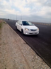 ٢٠١٣ • أبيض • كاميرا