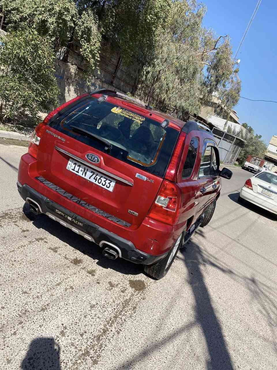 كيا سبورتج 2009
السلام عليكم والرحمة كـيا سـبورتج للبيع رقم بغداد مشروع وطني تحويل ثاني يوم  سنوية بأسمي داخلة هزة وشادلهة لوحات جديدة  أجنبية السيارة وارد امريكي وبيهة 3 قطع صبغ وبيهة سونار 
لون احمر ماروني ✅
كير جديد ✅
محرك جديد ✅
منضومة زنون صارت علية ب 200 $✅
تخم تاير جديد ✅ 
باتري جديد ✅ 
فيت بم جديد ✅ 
تخم نوزلات جديد ✅
تخم واير بلك جديد ✅
تخم بلاكات جديد ✅
فلاتر جدد ✅ 
تبريد ثلج ثلج ❄️❄️
فريز + كمبريسر + راديتر كلهن جدد ✅
دوشمة كشنات جدد ✅ 
داينمو جديد ✅ 
جام كهرباء ✅ 
شاشة تاب ✅
كامرة دوارة ✅
تحديد موقع ومسار ✅
سماعات جدد ✅ 
كهربائيات كلهة شغالة ✅
محرك +كير مكفولات ✅
السيارة جديدة كلش وبدون أي نقص وجاهزة وفلس متصرف عليهة 
السعر 119 وبيهة مجال للطيبين 
العنوان بغداد البياع حي الأعلام 
***********
