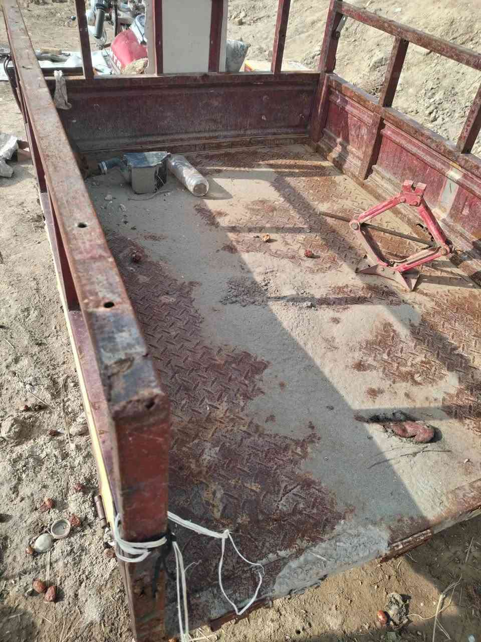 ستوته للبيع موديل 10 رقم وسنويه مكفوله من الاخياس ول لحيم بل شاصي كهربائيات كله شغاله سلف هندر مكان ديوانيه ال حمد سعر 850 بيه مجال بصيط ***********
