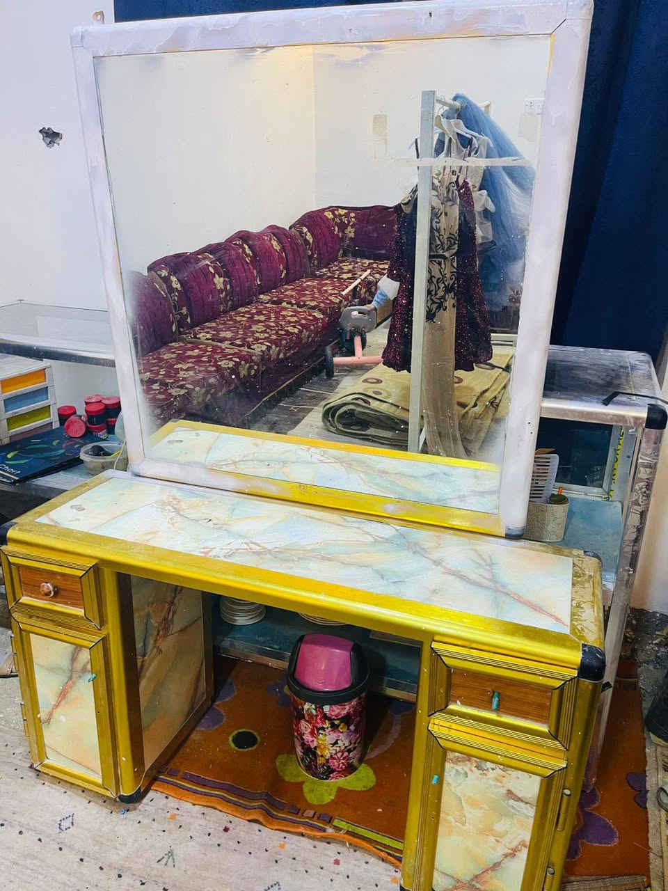 غراض للبيع موجودات بالرفاعي
جام خانه مالت محل ب٣٥
قنفه ٣٥
تعلاكه ملابس ٣٥
ميز مرايا ب٥٥


**إذا كنت صاحب هذا الإعلان وتريد حذفه لأي سبب، رجاءا أرسل رسالة إلى الدعم الفني**